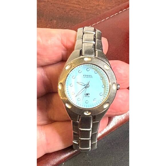 Women's 30mm Silver Tone Fossil Blue watch, Pale Blue Face, AM-3347, WR 100M - Picture 1 of 4